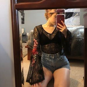 Super pretty lace top